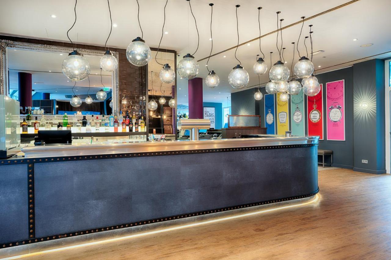 Premier Inn Stuttgart Bad Cannstatt ภายนอก รูปภาพ