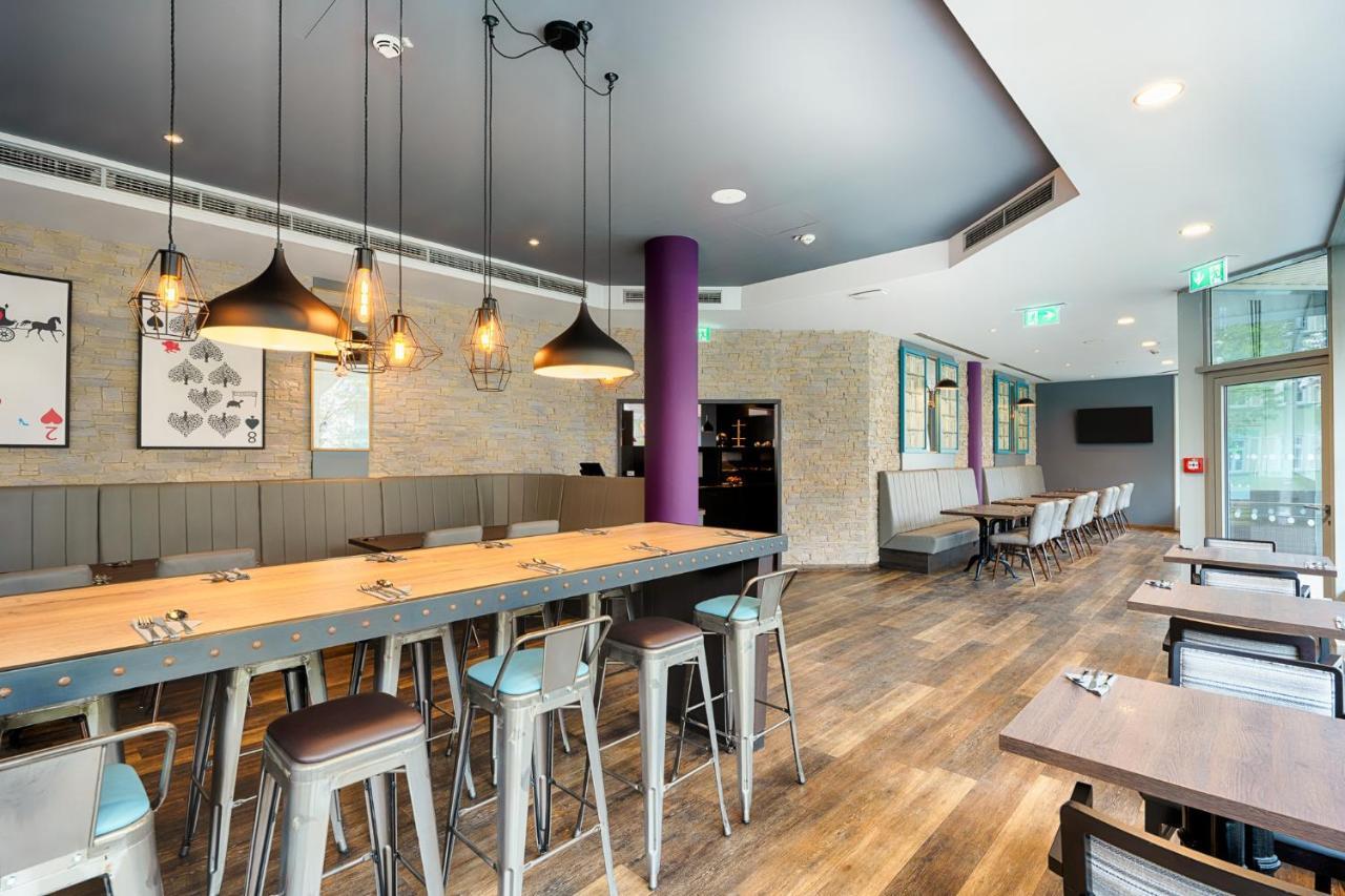 Premier Inn Stuttgart Bad Cannstatt ภายนอก รูปภาพ
