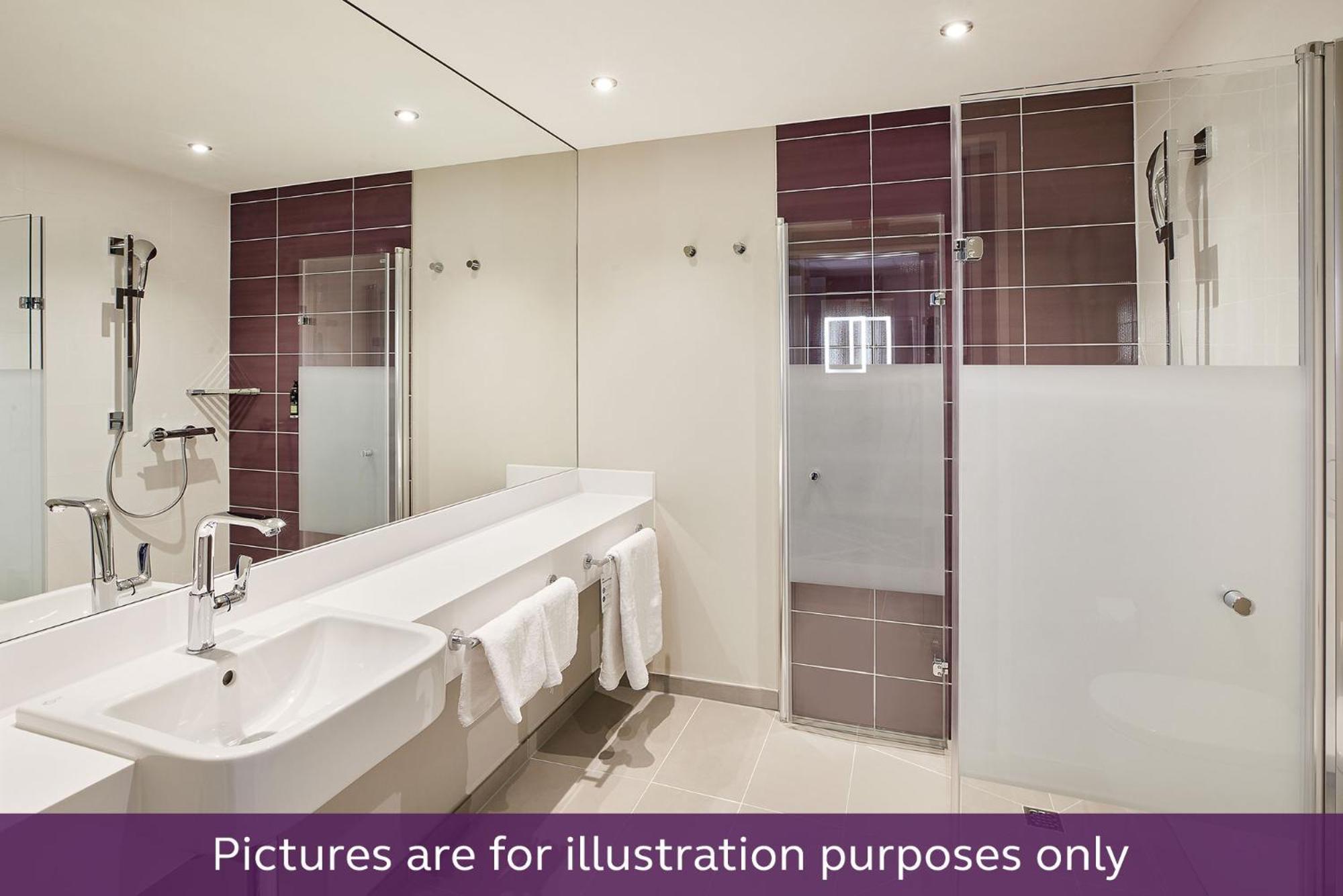 Premier Inn Stuttgart Bad Cannstatt ภายนอก รูปภาพ