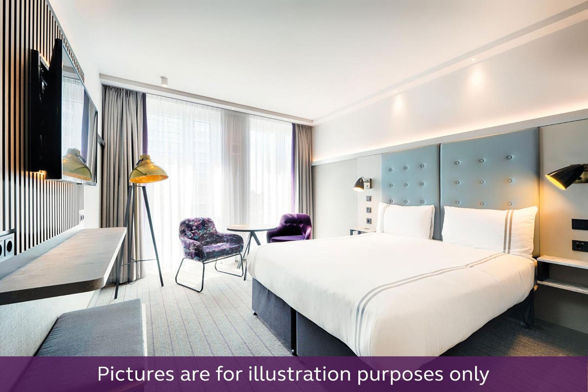 Premier Inn Stuttgart Bad Cannstatt ห้อง รูปภาพ